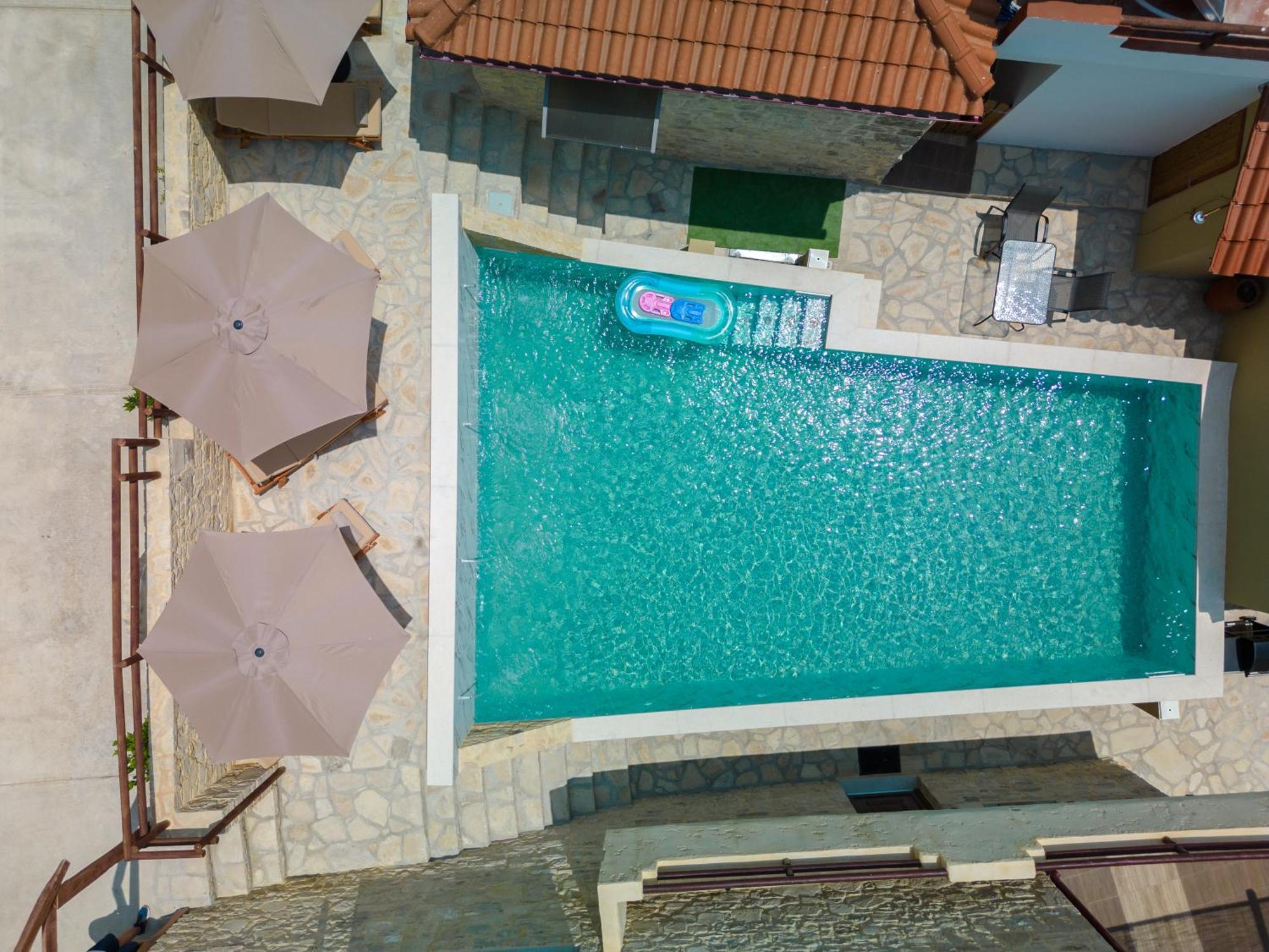 Draganigo Luxury Stone Houses 40 Min From Matala Ano Moulia Exterior photo