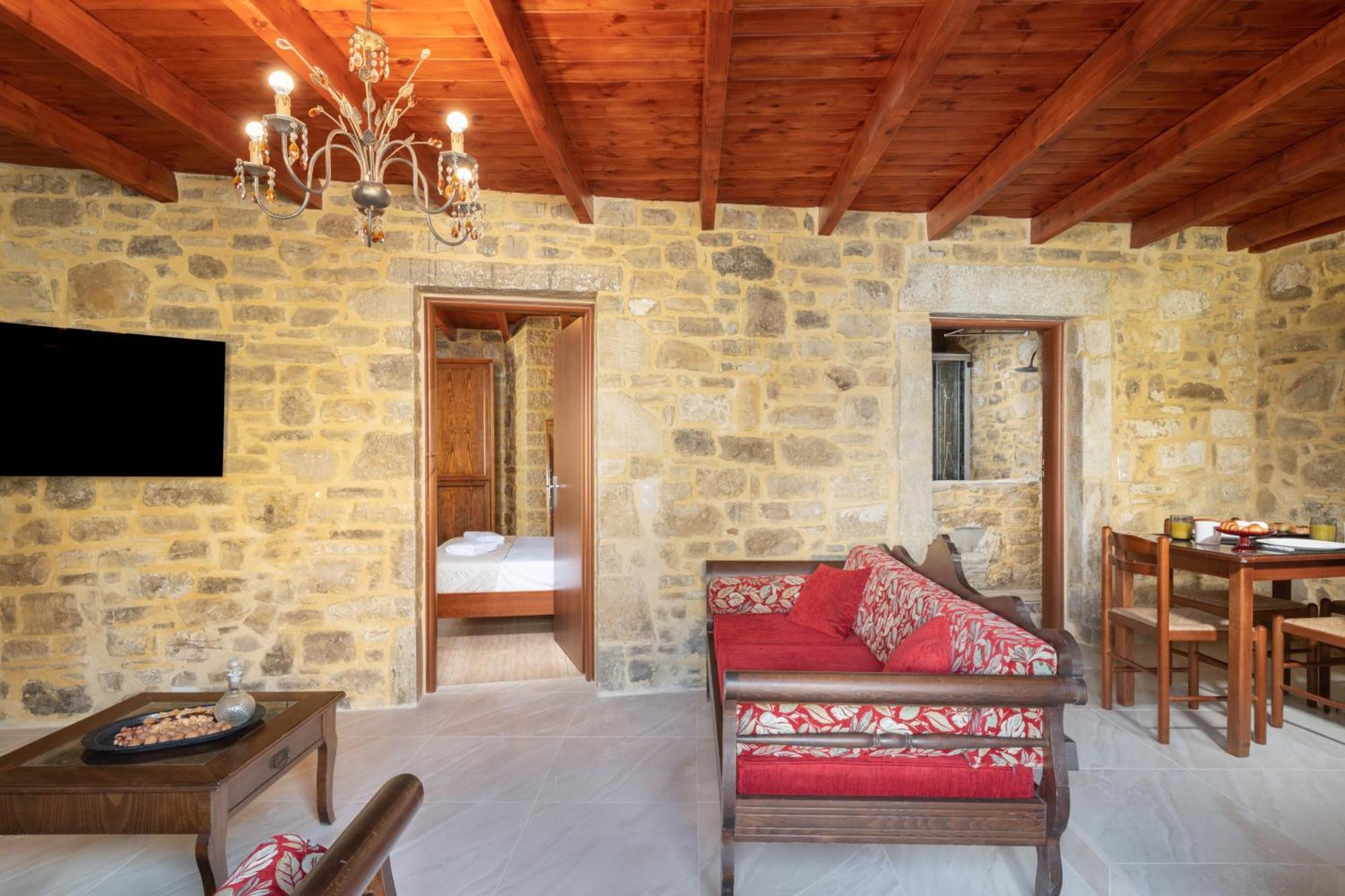 Draganigo Luxury Stone Houses 40 Min From Matala Ano Moulia Room photo